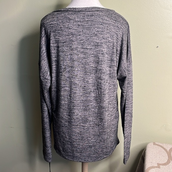 Michael Lauren Charcoal long sleeve super soft Top limited edition size small - Picture 12 of 13